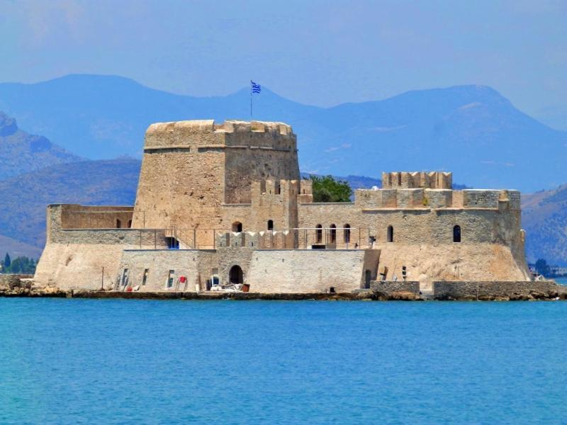 Trident Apartments Nafplio Ngoại thất bức ảnh